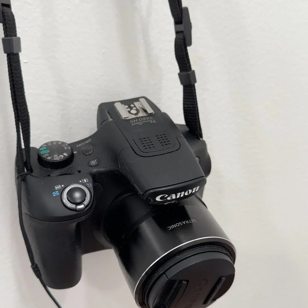Canon PowerShot SX60 HS Camera Digital Camera - Picture 2 of 5